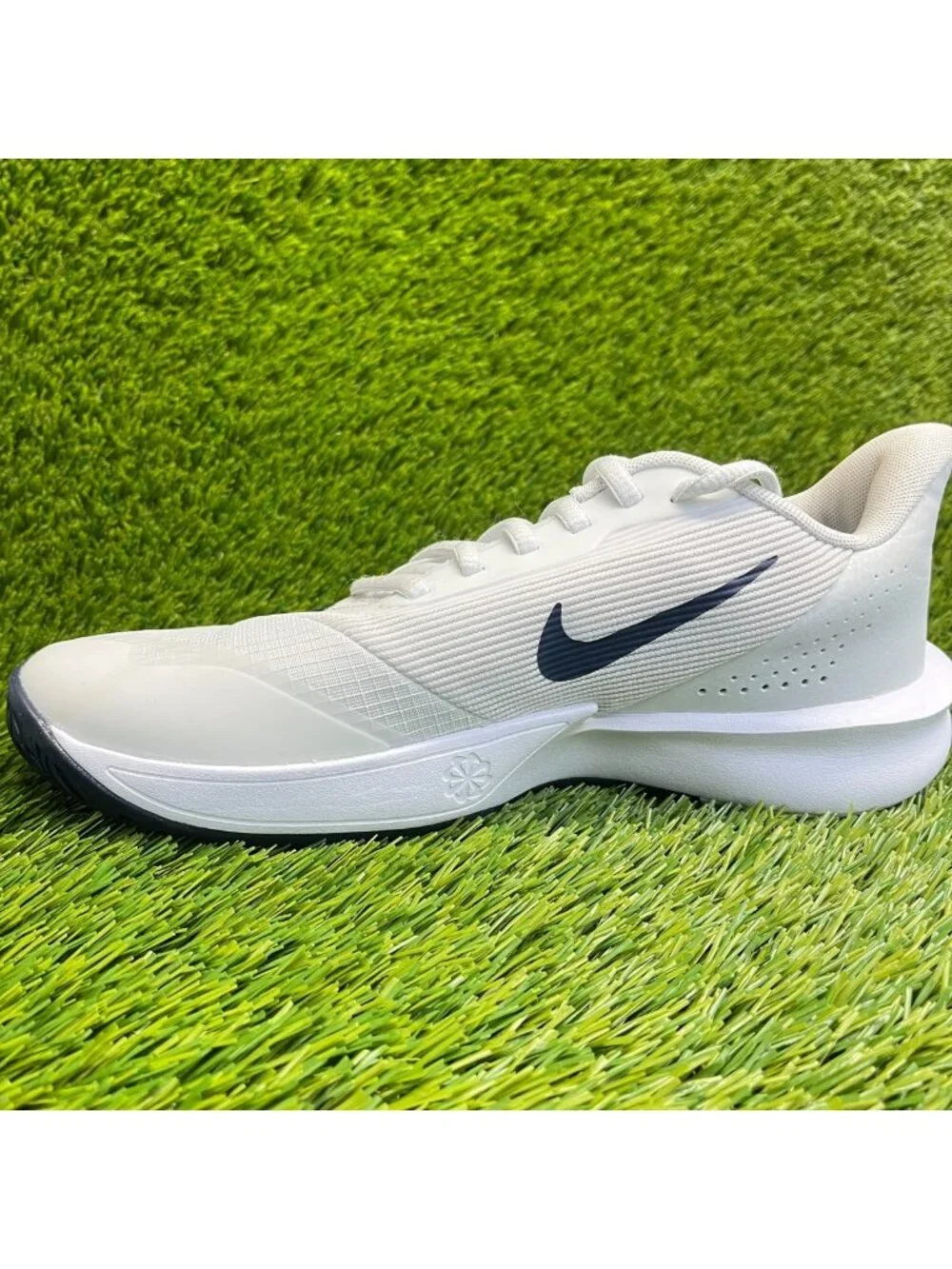 Nike Precision 7 Mens Size 6.5 White Blue Athletic Basketball Shoes Sneakers